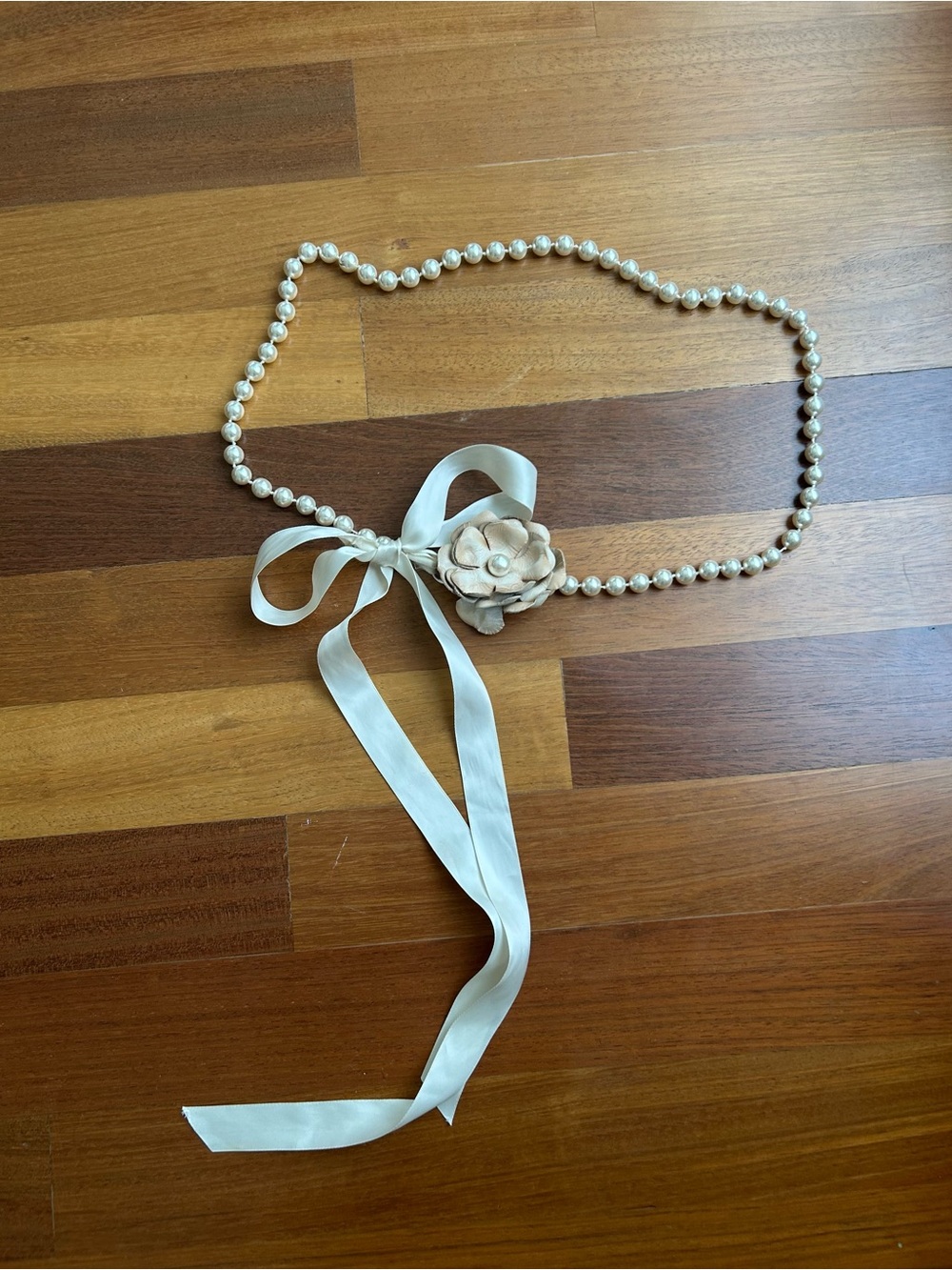 Vintage pearl belt